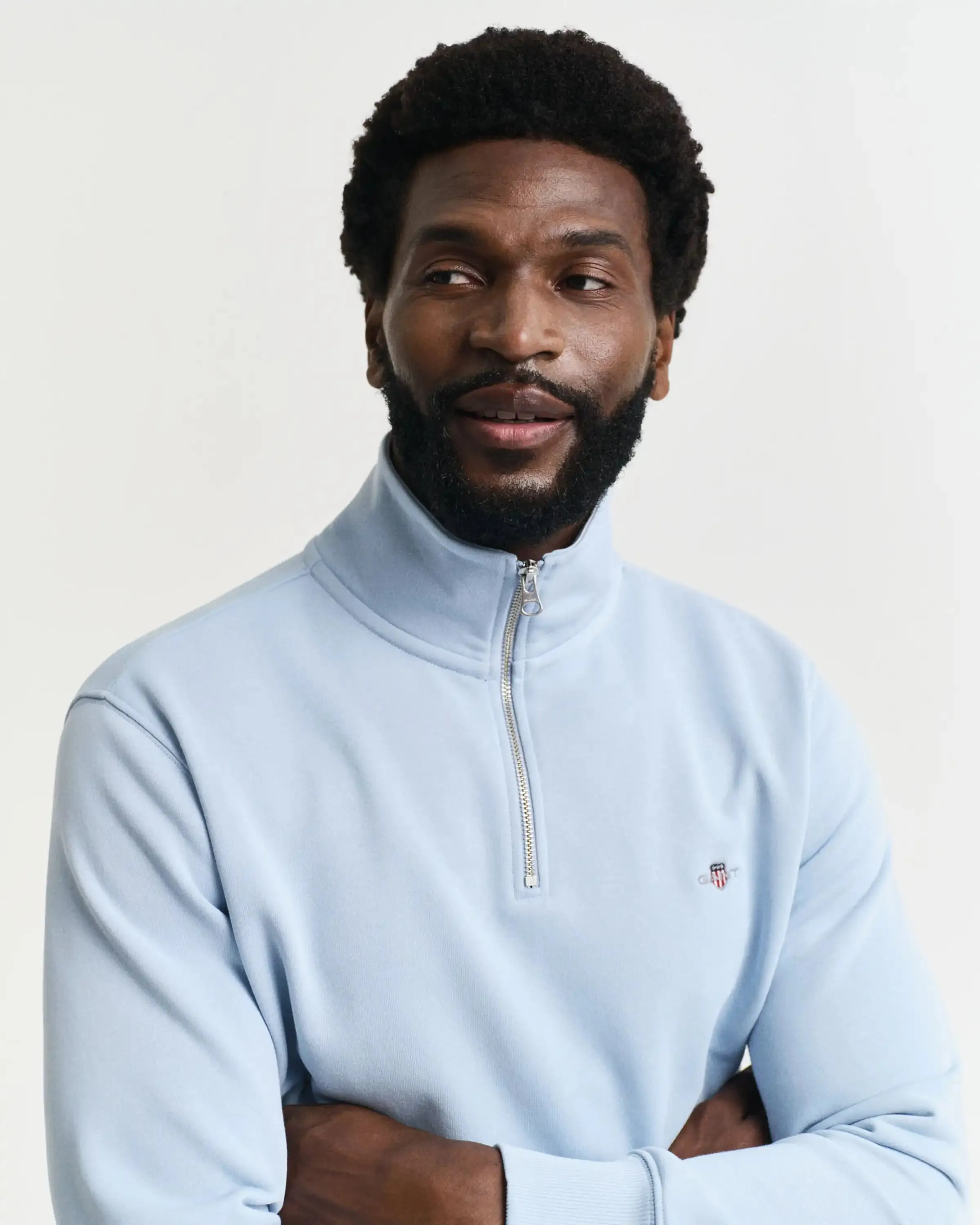 GANT Mens Regular Shield Half Zip Sweatshirt Fresh Blue
