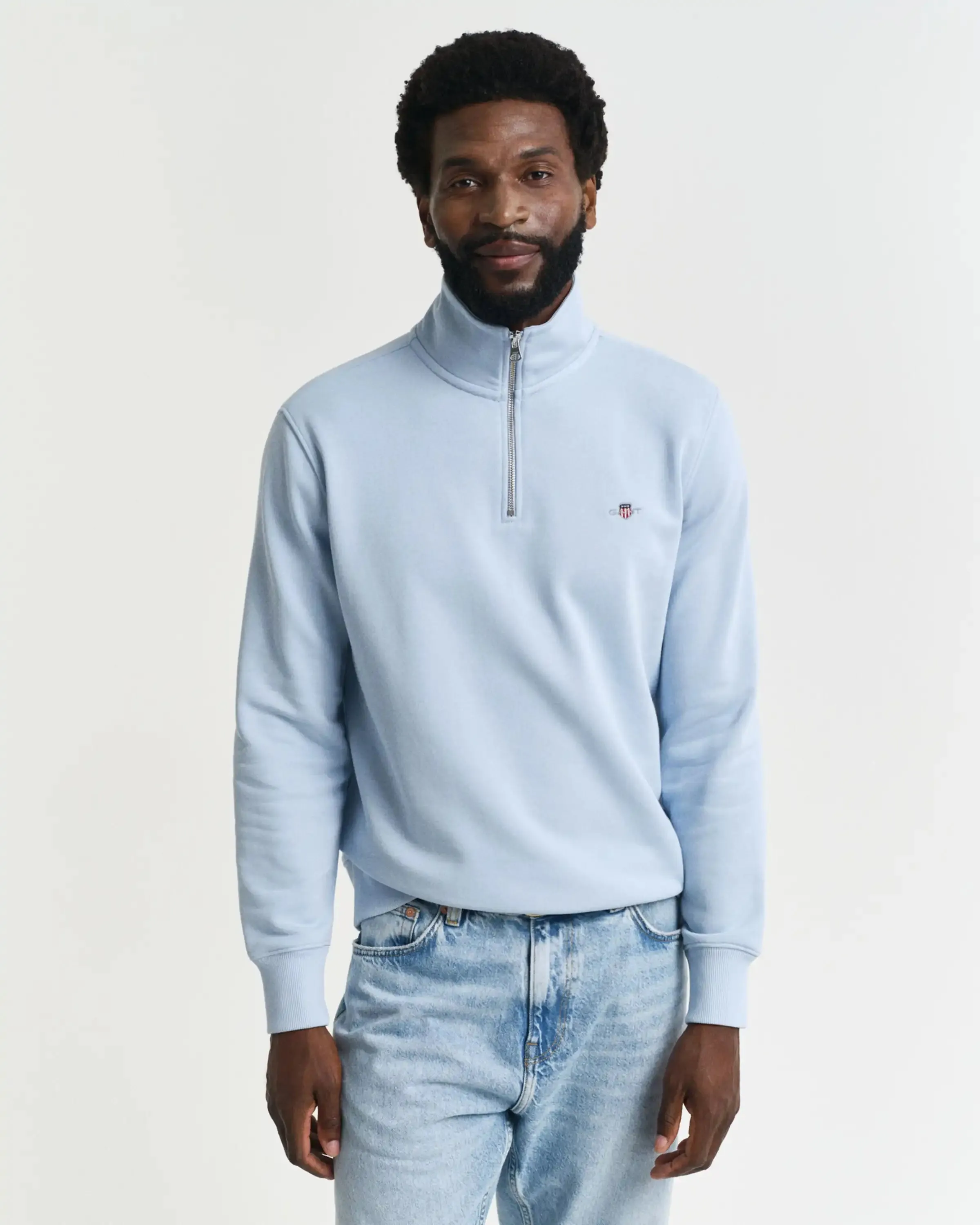 GANT Mens Regular Shield Half Zip Sweatshirt Fresh Blue