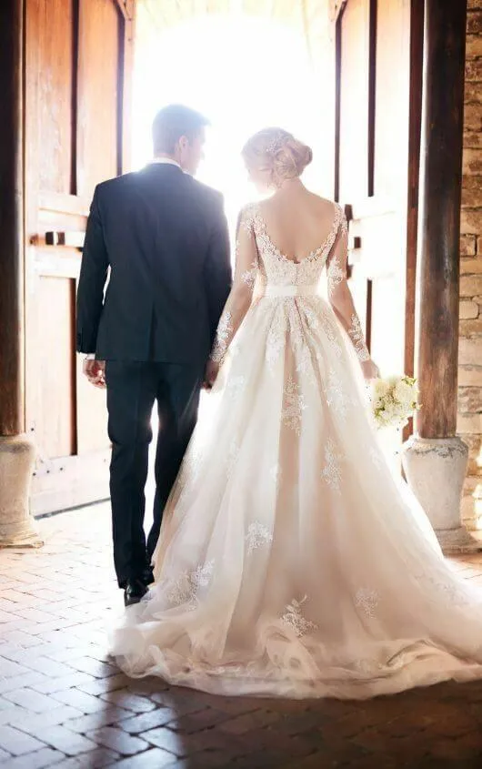 Lace Long Sleeves Champagne Wedding Dresses with Horsehair Skirt