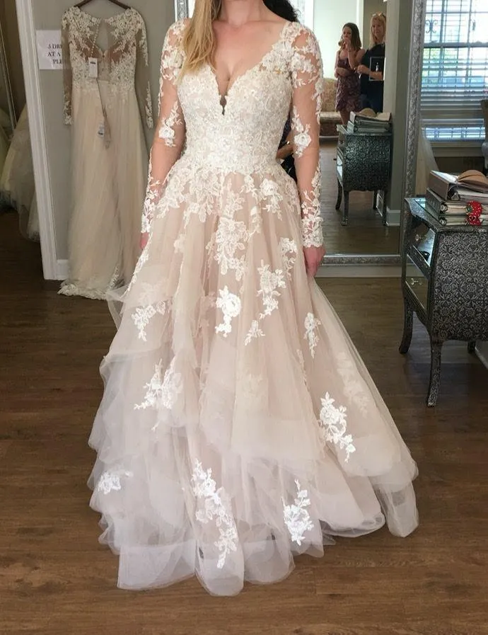 Lace Long Sleeves Champagne Wedding Dresses with Horsehair Skirt
