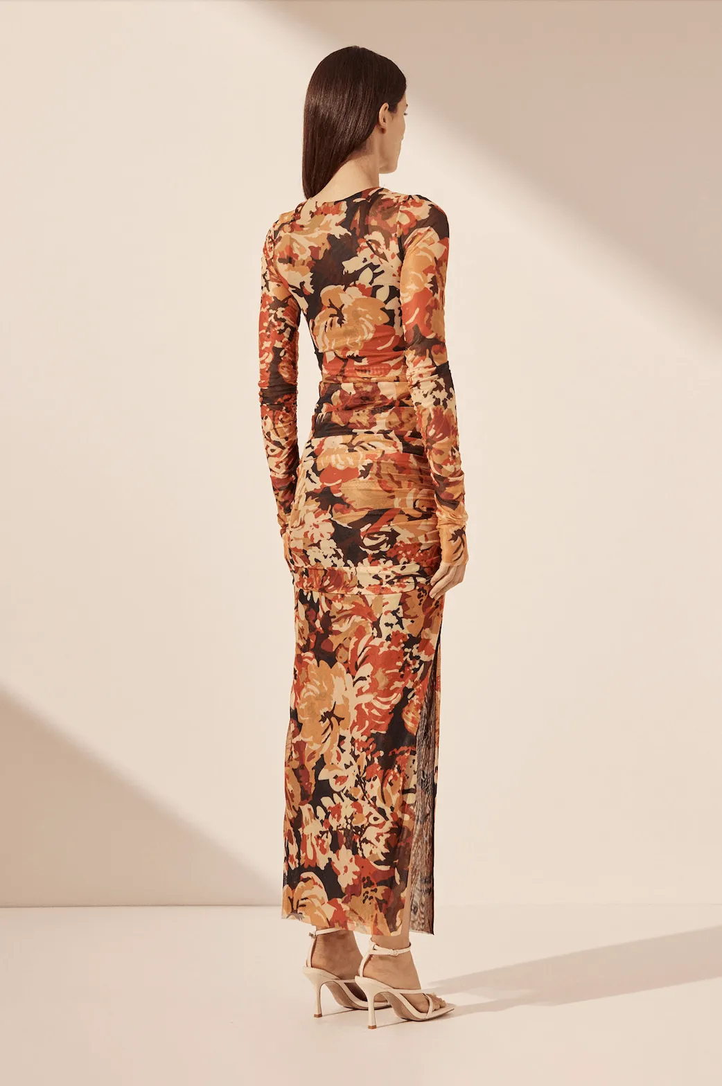 SHONA JOY Rubi Long Sleeve Gathered Midi Dress - Tangerine/Multi