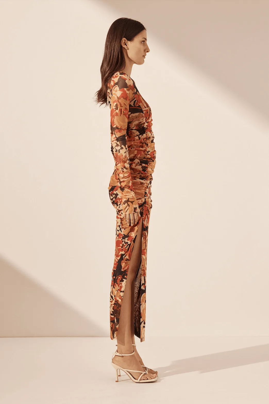 SHONA JOY Rubi Long Sleeve Gathered Midi Dress - Tangerine/Multi
